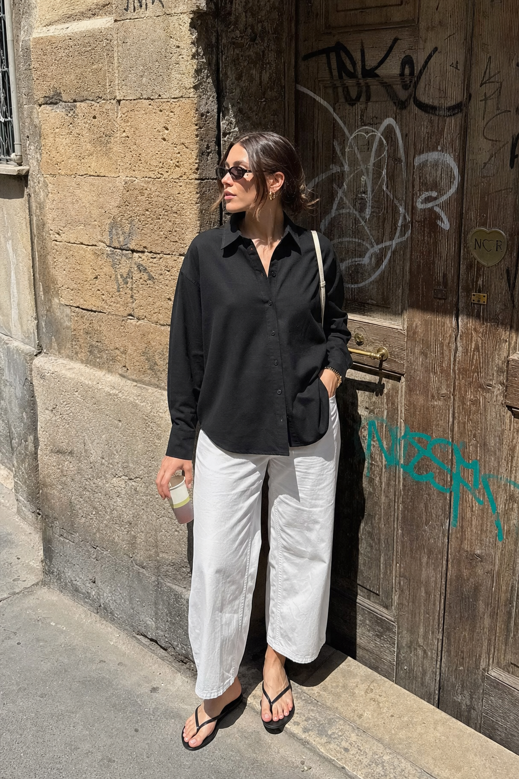 Elara Voss Black Relax Shirt on model 2